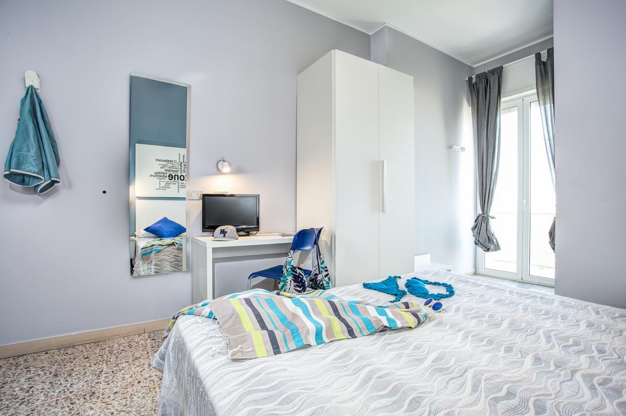 Hotel Tritone Rimini Exterior photo